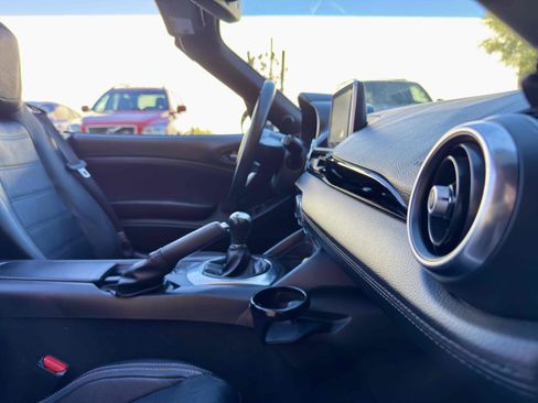 Used 2017 FIAT 124 Spider Lusso image 60