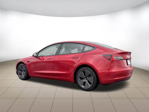 Used 2022 Tesla Model 3 Long Range AWD/4WD image 5