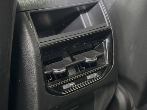 Used 2024 Jeep Grand Cherokee Laredo RWD image 26