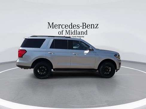 Used 2022 Ford Expedition XLT AWD/4WD image 9