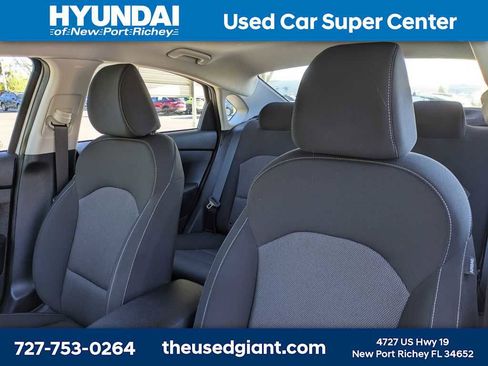 Used 2024 Kia Forte LXS w/ LXS Technology Package FWD image 7