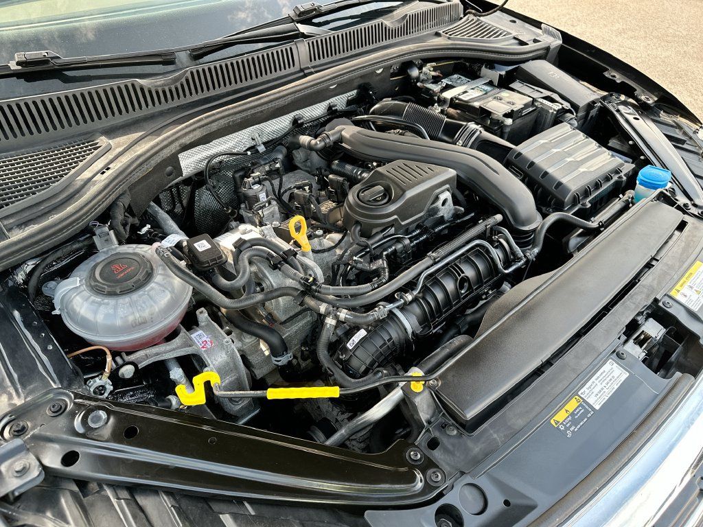 Used 2024 Volkswagen Jetta SE FWD image 26