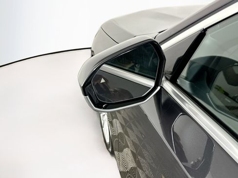 Used 2025 BMW 530i image 16