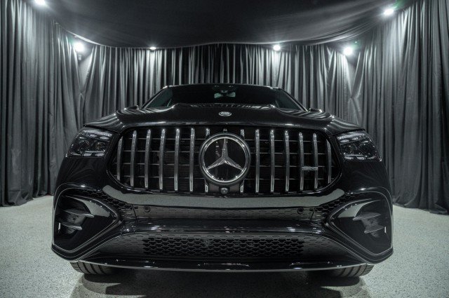 New 2026 Mercedes-Benz GLE 53 AMG 4MATIC Coupe image 2