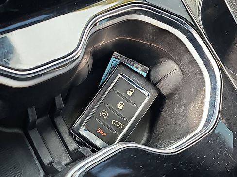 Used 2022 Jeep Grand Cherokee L Laredo image 26