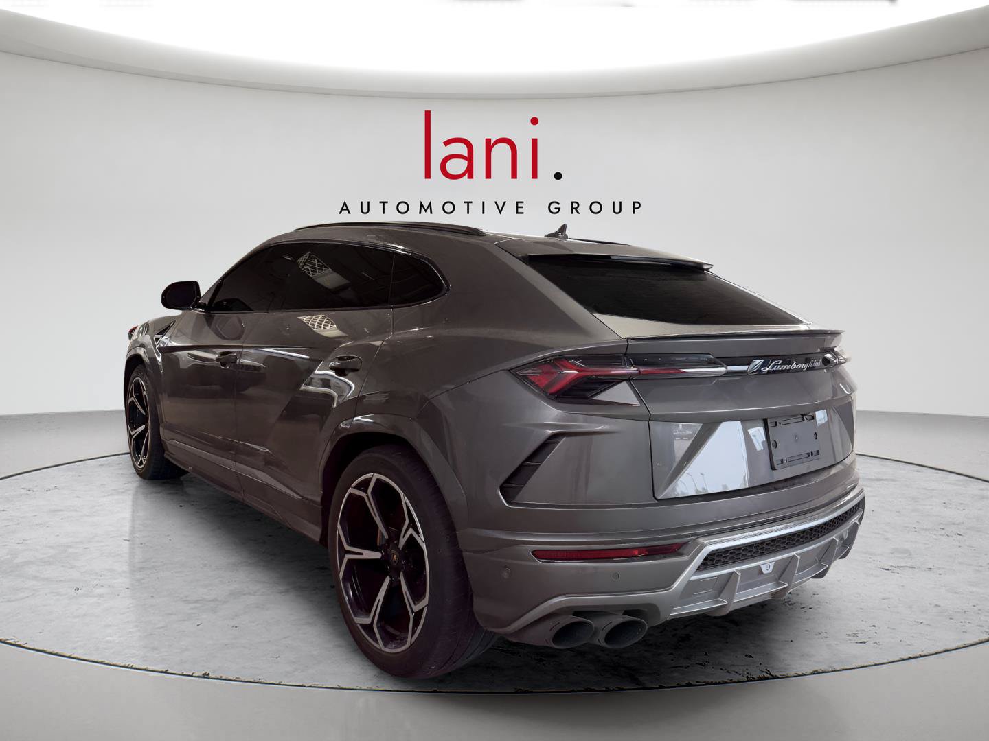 Used 2021 Lamborghini Urus AWD/4WD image 6