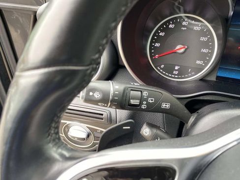 Used 2020 Mercedes-Benz GLC 300 4MATIC w/ Parking Assistance Package image 17