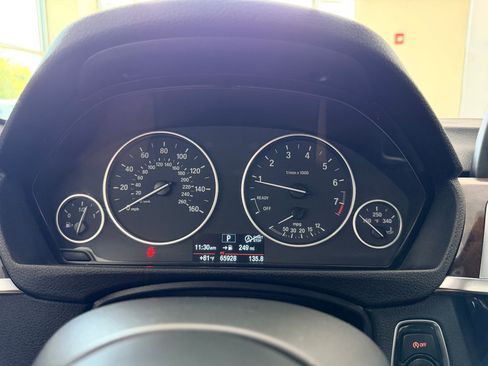 Used 2016 BMW 320i Sedan RWD image 19