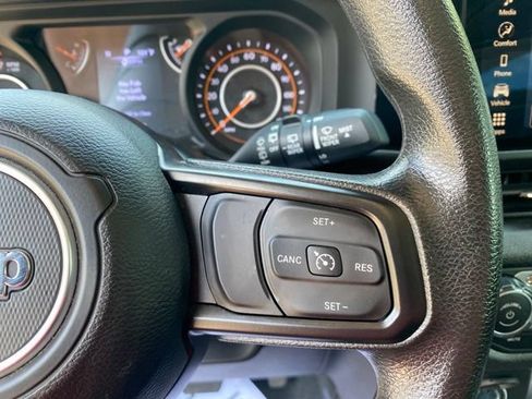 Used 2024 Jeep Wrangler Sport AWD/4WD image 18