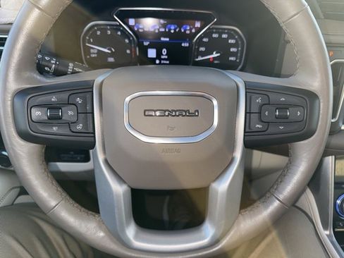 Used 2021 GMC Yukon XL Denali w/ Denali Ultimate Package image 21