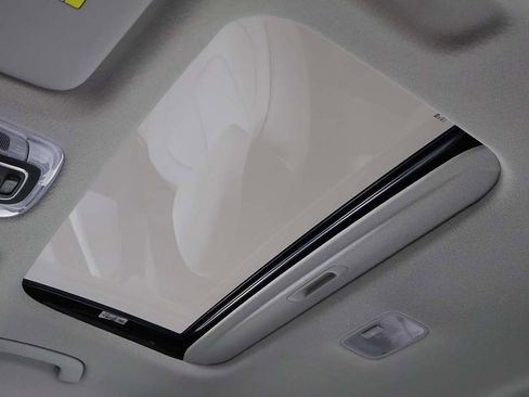 Certified 2025 Hyundai Elantra Limited image 20