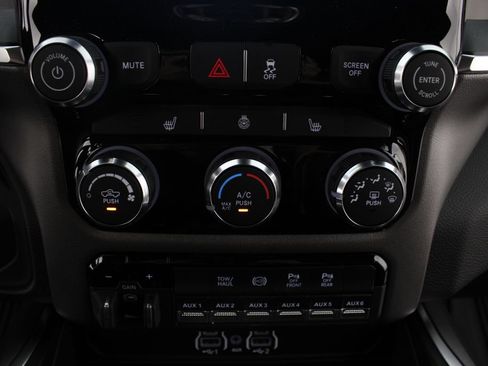 New 2026 RAM 2500 Big Horn AWD/4WD image 6