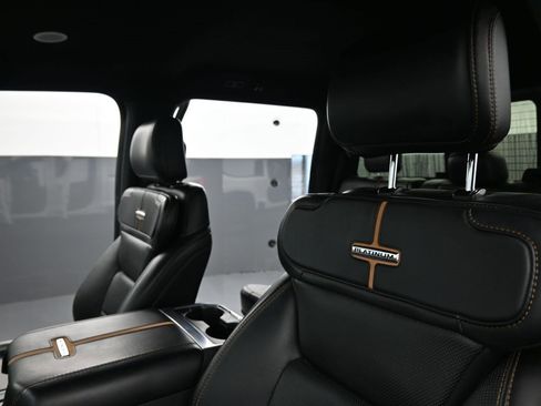 Used 2024 Ford F250 Platinum image 15