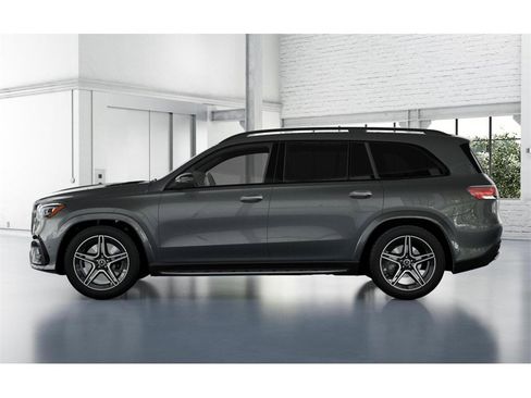 New 2026 Mercedes-Benz GLS 450 4MATIC image 34