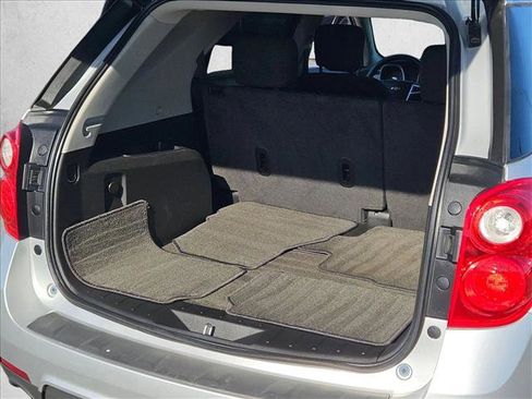 Used 2011 Chevrolet Equinox LT image 6