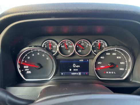 Used 2022 Chevrolet Silverado 1500 LT w/ Z71 Off-Road Package image 15