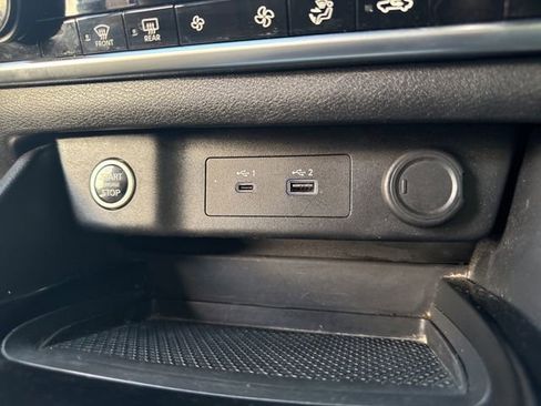 Used 2023 Nissan Rogue SV image 26