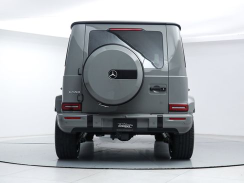 Used 2025 Mercedes-Benz G 550 image 4