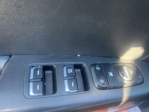 Used 2019 Kia Sportage LX image 13