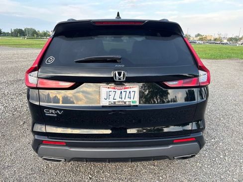 Used 2025 Honda CR-V Sport image 11