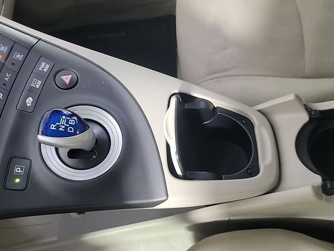 Used 2011 Toyota Prius Two image 29