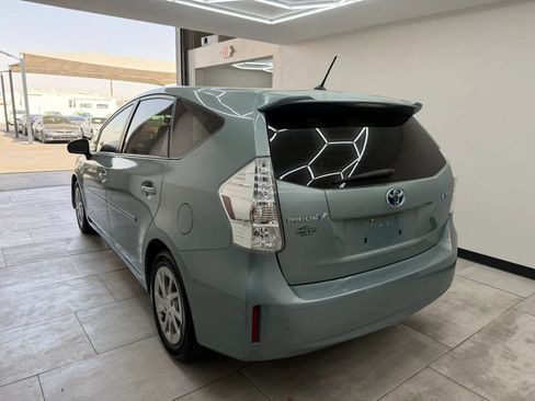Used 2013 Toyota Prius V Two FWD image 6