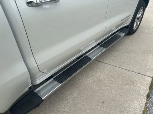 Used 2019 GMC Sierra 1500 SLT w/ SLT Premium Package AWD/4WD image 7