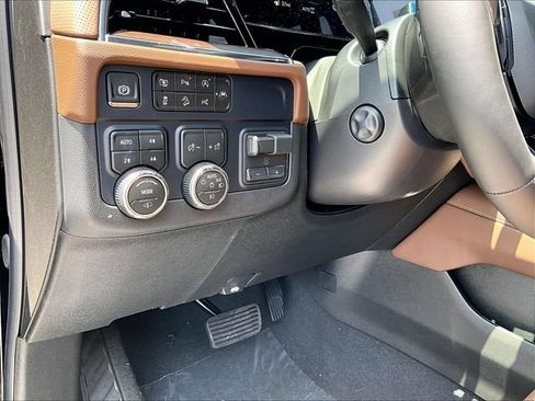 New 2026 Chevrolet Tahoe High Country AWD/4WD image 33