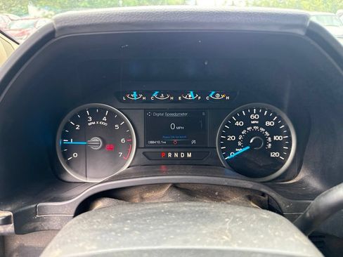 Used 2017 Ford F150 XLT w/ Equipment Group 302A Luxury AWD/4WD image 4
