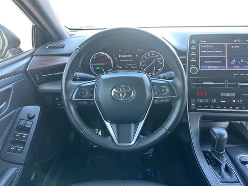 Used 2020 Toyota Avalon XLE w/ All Weather Liner Package FWD image 12