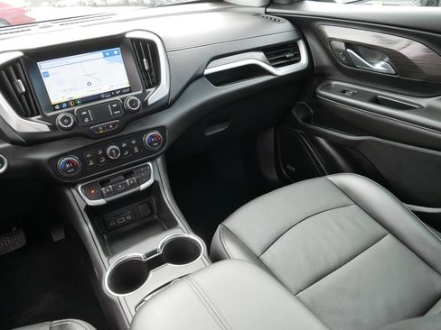 Used 2024 GMC Terrain SLT w/ Infotainment Package II image 11