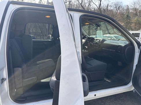 Used 2013 Chevrolet Silverado 2500 LT w/ Convenience Package image 7