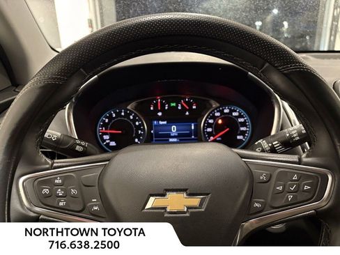 Used 2024 Chevrolet Equinox LT image 17