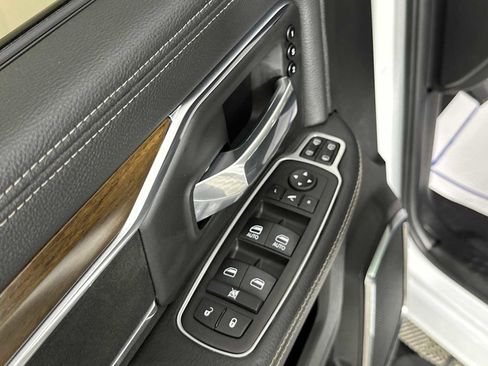 Used 2024 RAM 2500 Laramie w/ Safety Group image 17