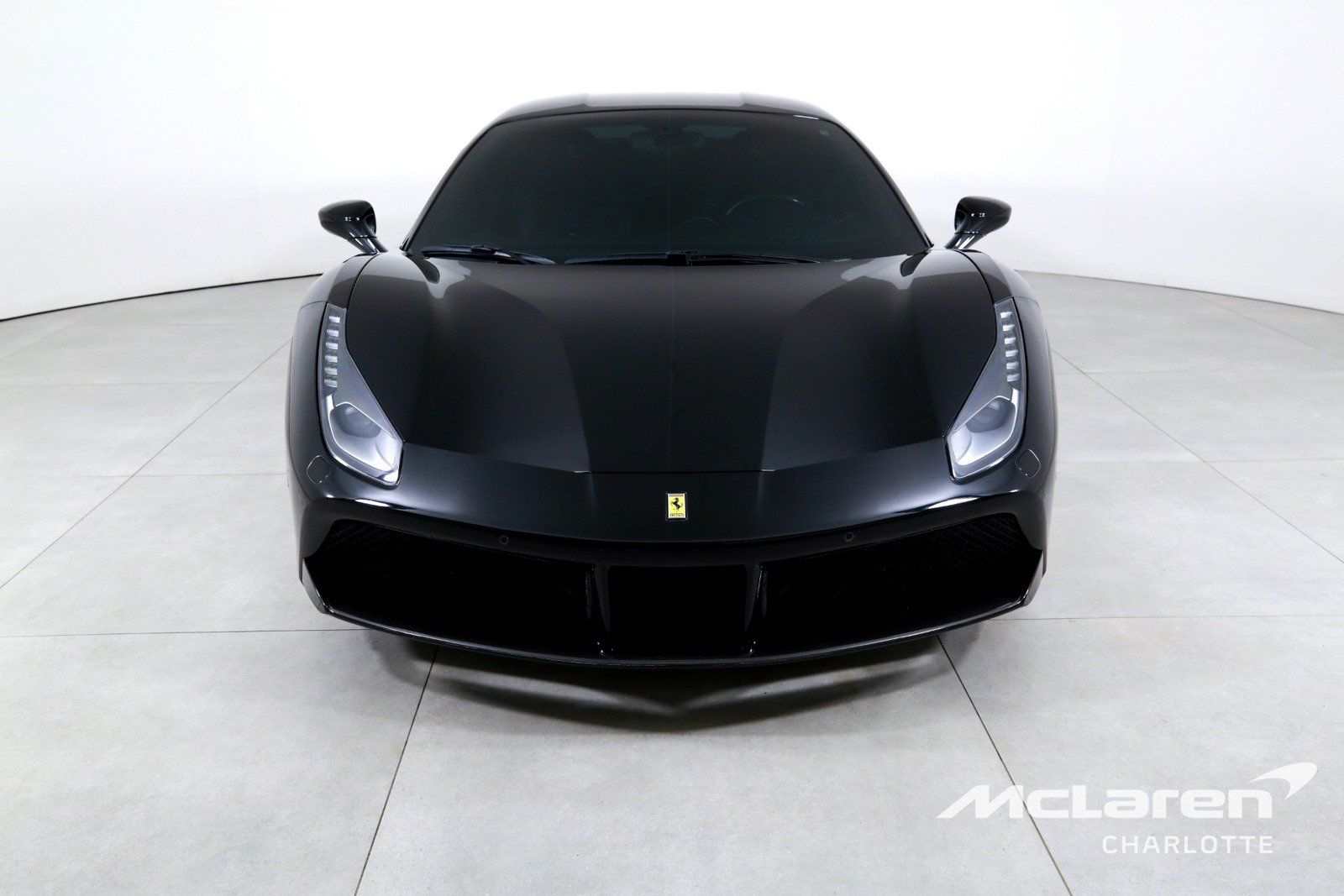 Used 2017 Ferrari 488 GTB RWD image 4