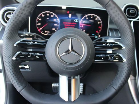 Used 2026 Mercedes-Benz GLC 300 4MATIC image 17
