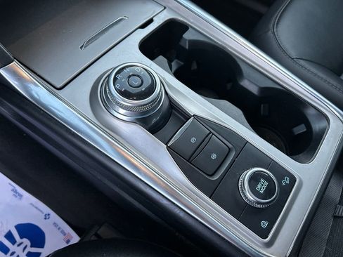 Certified 2022 Ford Explorer XLT w/ Equipment Group 202A image 26