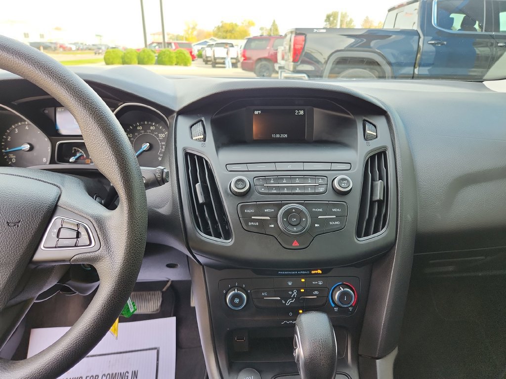 Used 2018 Ford Focus SE FWD image 22