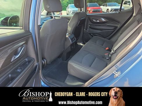 Used 2024 GMC Terrain SLE AWD/4WD image 15