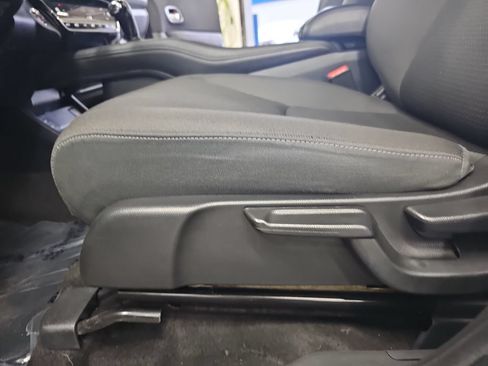 Used 2022 Honda HR-V EX image 28