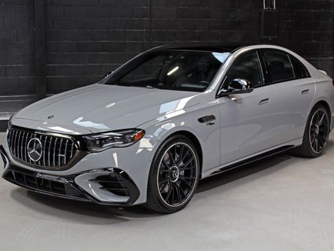 Used 2025 Mercedes-Benz E 53 AMG e 4MATIC Sedan image 5