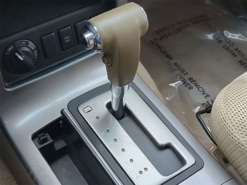 Used 2007 Nissan Pathfinder SE w/ SE Premium Pkg image 38