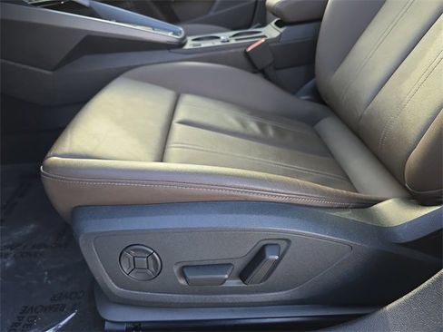 Used 2025 Audi A3 2.0T Premium image 31