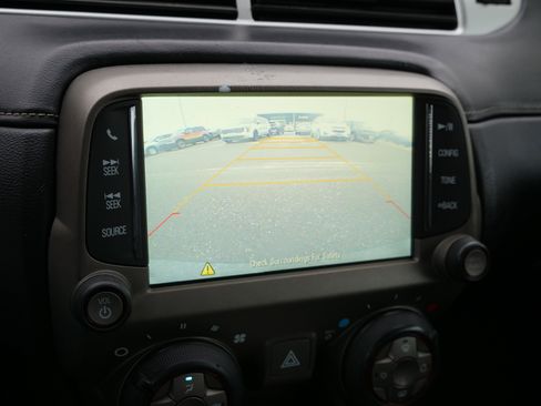 Used 2015 Chevrolet Camaro LT image 27