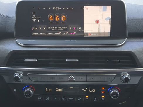 Used 2022 Kia Telluride SX w/ SX Prestige Package image 19