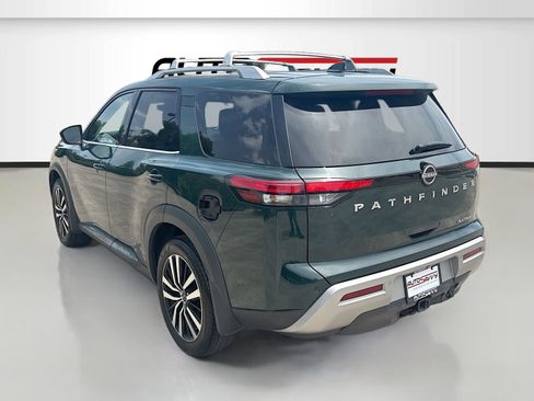 Used 2023 Nissan Pathfinder Platinum w/ Cargo Package FWD image 5
