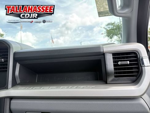 Used 2023 Ford F250 XL w/ STX Appearance Package AWD/4WD image 31
