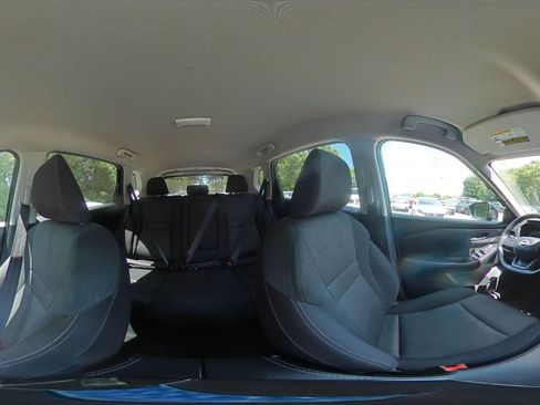 Used 2025 Nissan Rogue SV AWD/4WD image 44