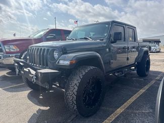 Used 2021 Jeep Gladiator Sport video 1