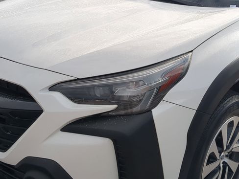 Used 2023 Subaru Outback Premium image 12